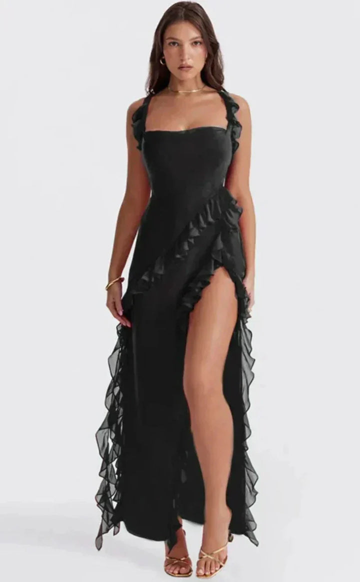 Elegant dress with an open leg