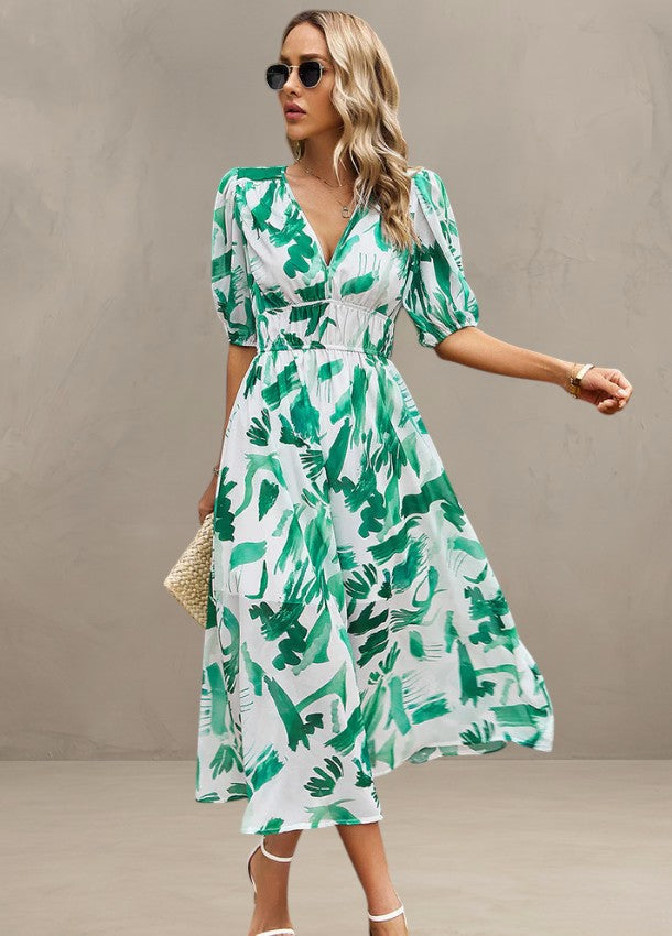 Light Mode | FLATTERING FLORAL MIDI DRESS