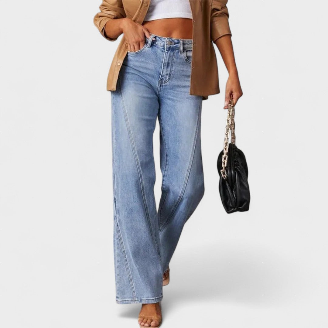 María | Flare Jeans
