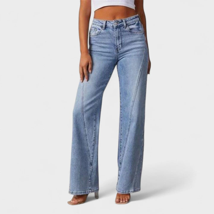 María | Flare Jeans