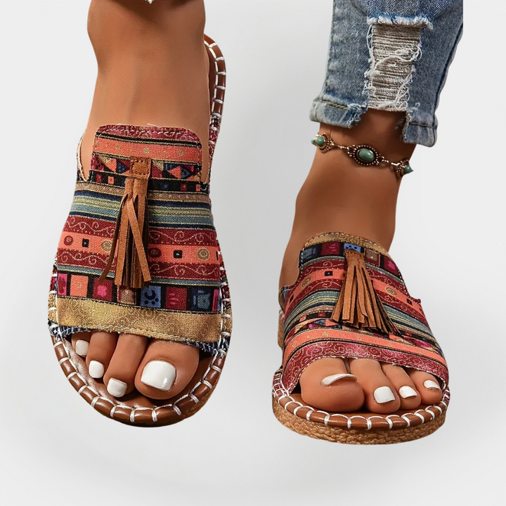 Mode Lumiére™ Handmade Impressive Fringe Sandals