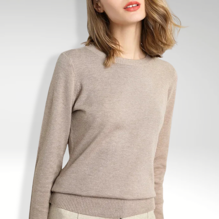 Mode Lumiére™| Essential comfortable wool sweater