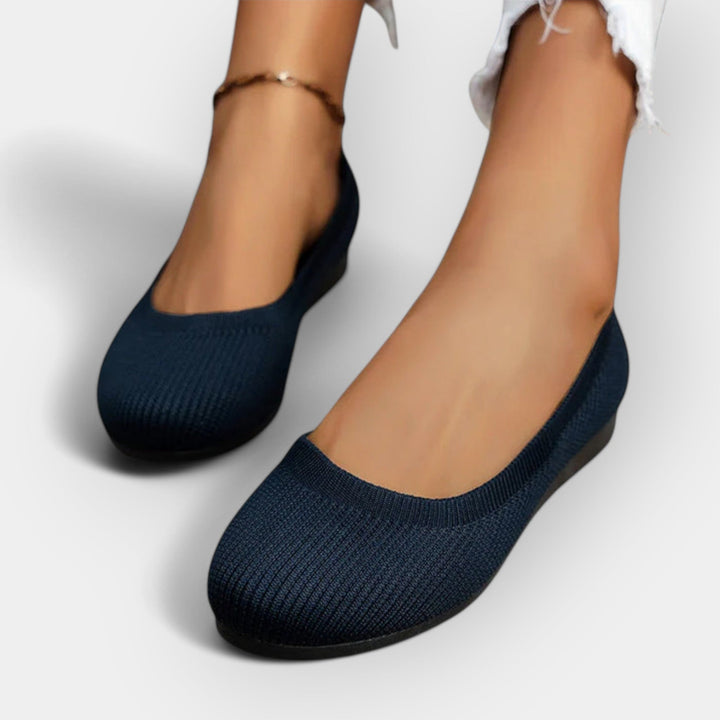 Mode Lumiére™ Simple, elegant sandals