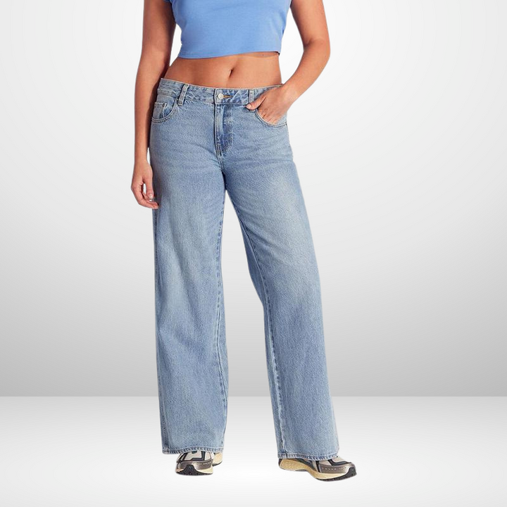 Women's low-rise baggy jeans