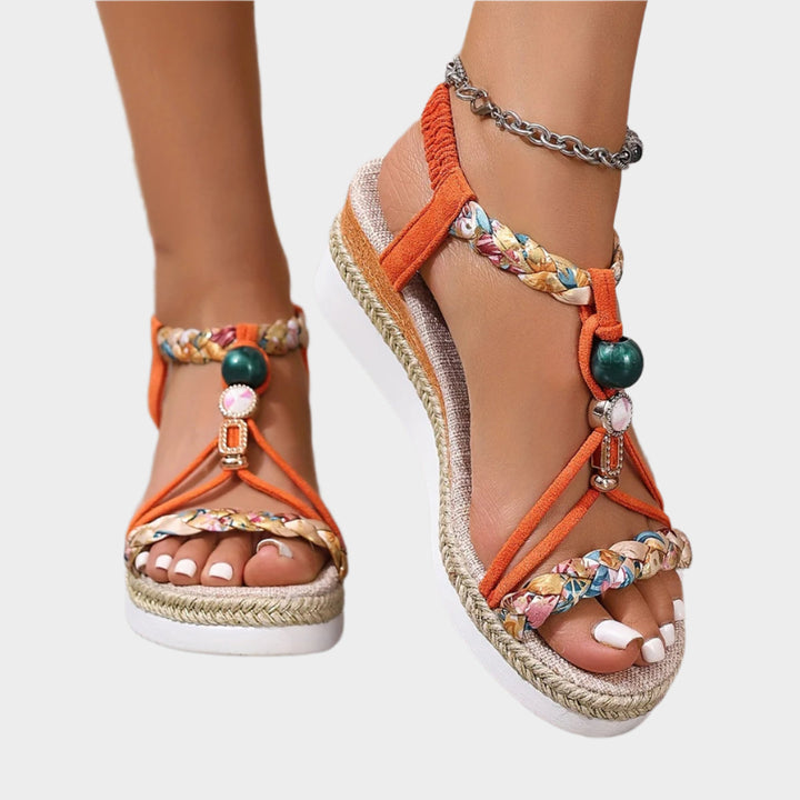 Mode Lumiére™ Sandals with comfortable sole and platform