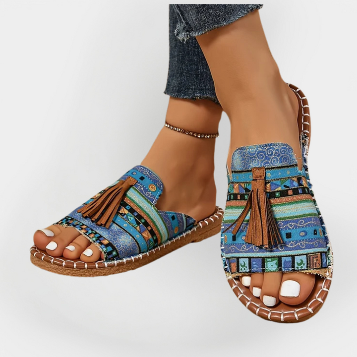 Mode Lumiére™ Handmade Impressive Fringe Sandals