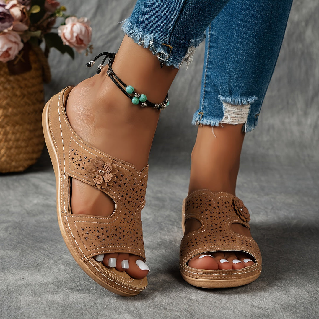Selira | Comfortable Sandals with Elegant Design
