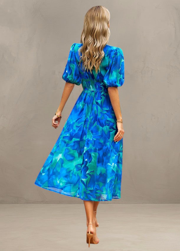 Light Mode | FLATTERING FLORAL MIDI DRESS
