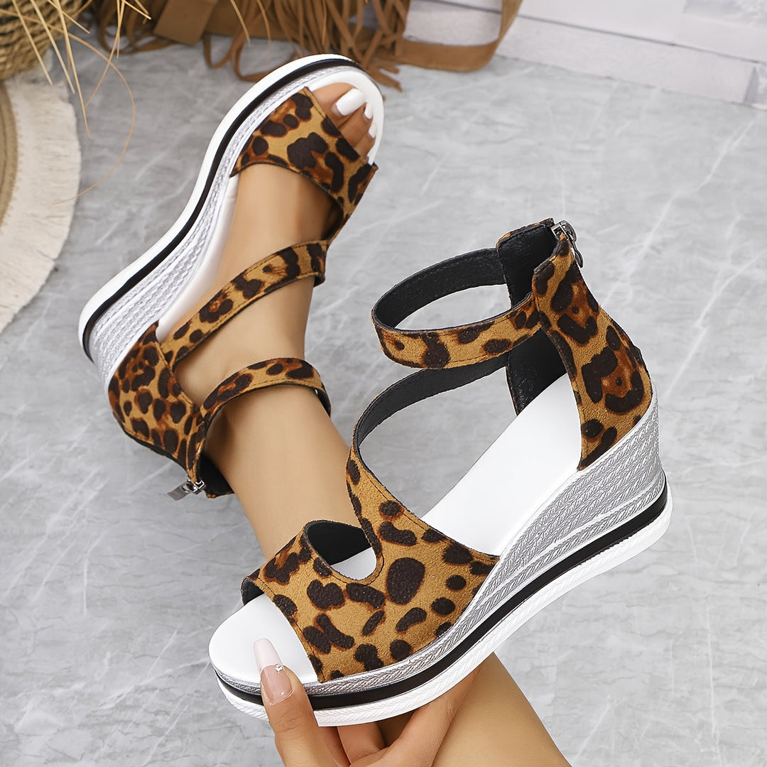 Avelia | Modern Fitted Platform Sandals