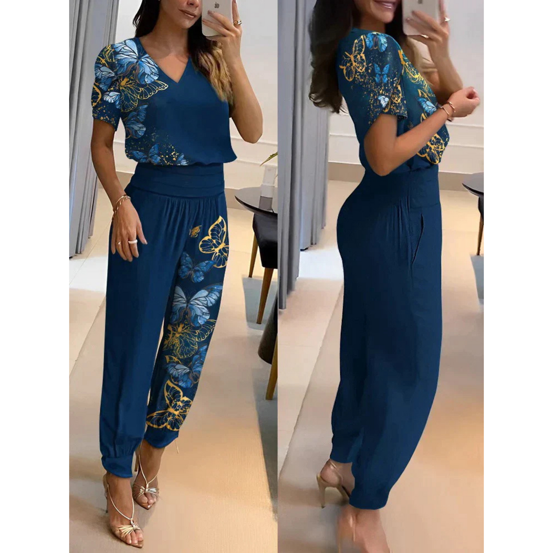 Women Together | Casual and Chic