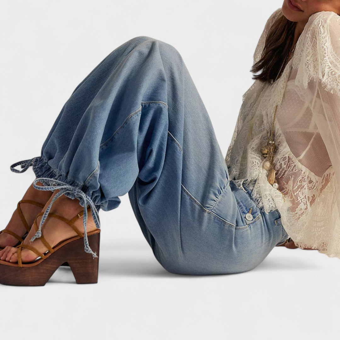 Light Mode | Smart Fluid-Cut Jeans