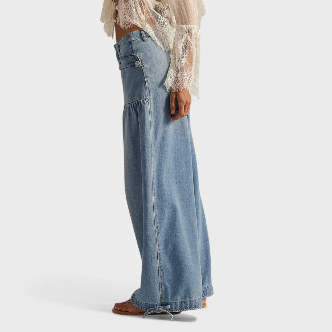 Light Mode | Smart Fluid-Cut Jeans