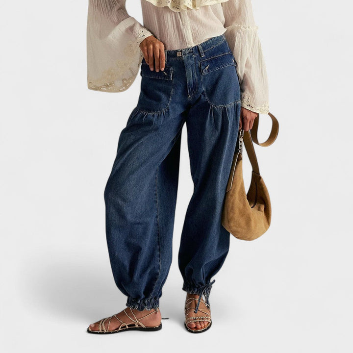 Light Mode | Smart Fluid-Cut Jeans