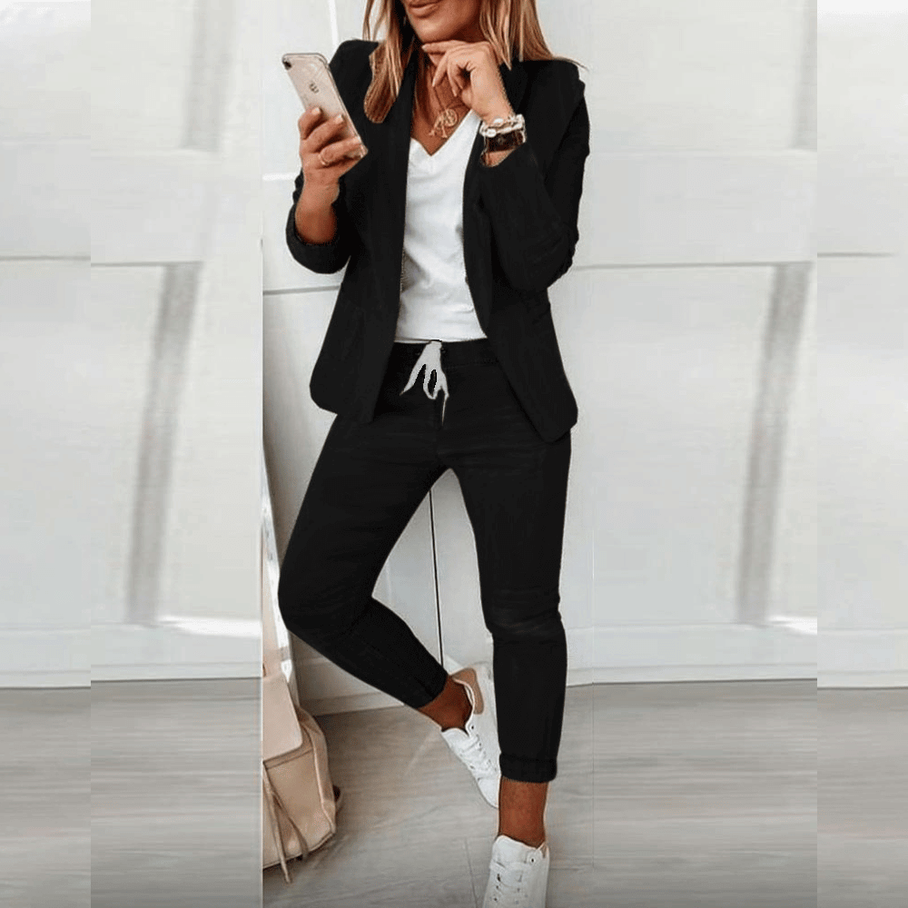 Women's blazer and trouser suit set