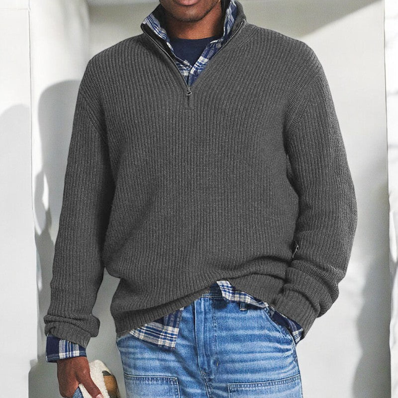 Mid-height zip-up collar jumper