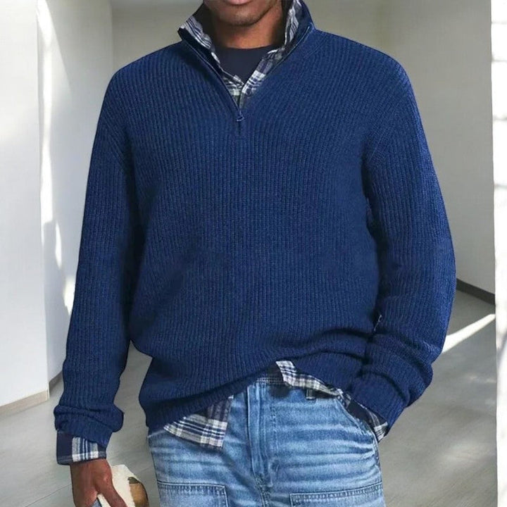 Mid-height zip-up collar jumper
