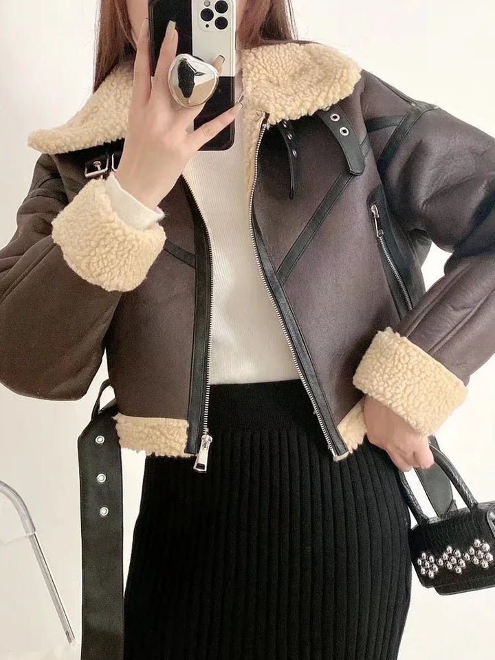 Women's short leather jacket