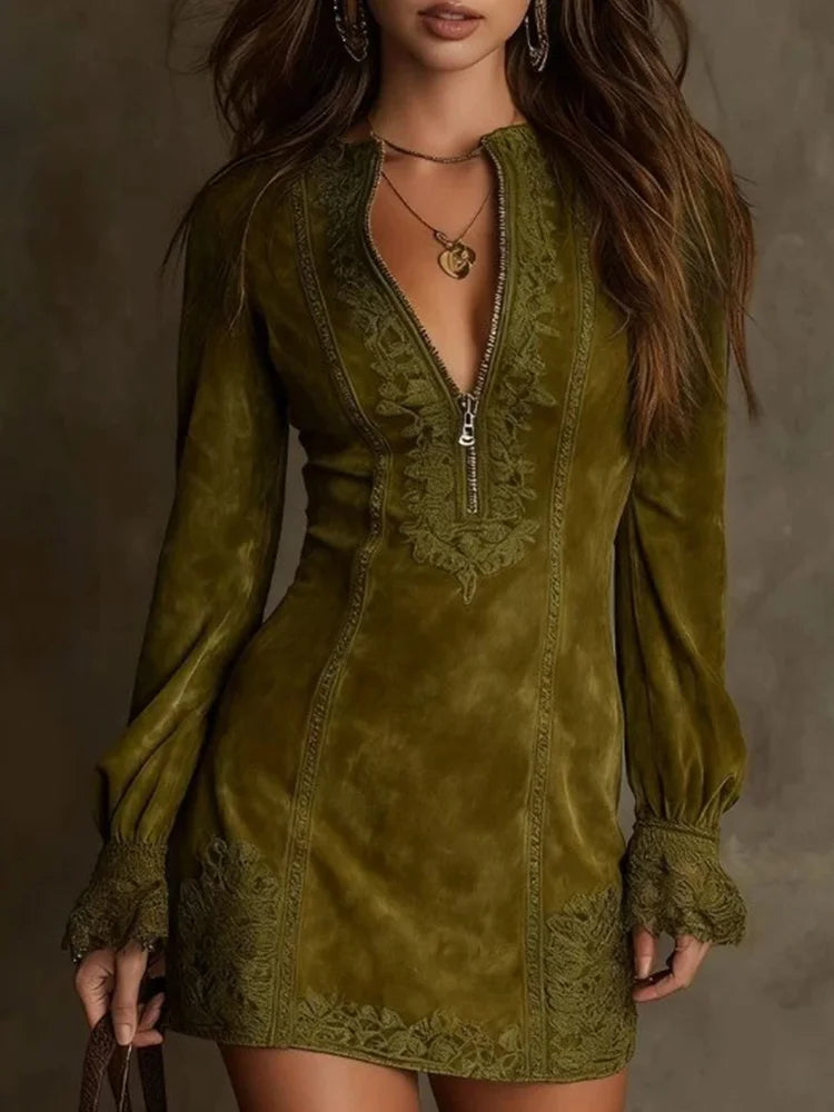 Short suede dress with lace – feminine & sophisticated