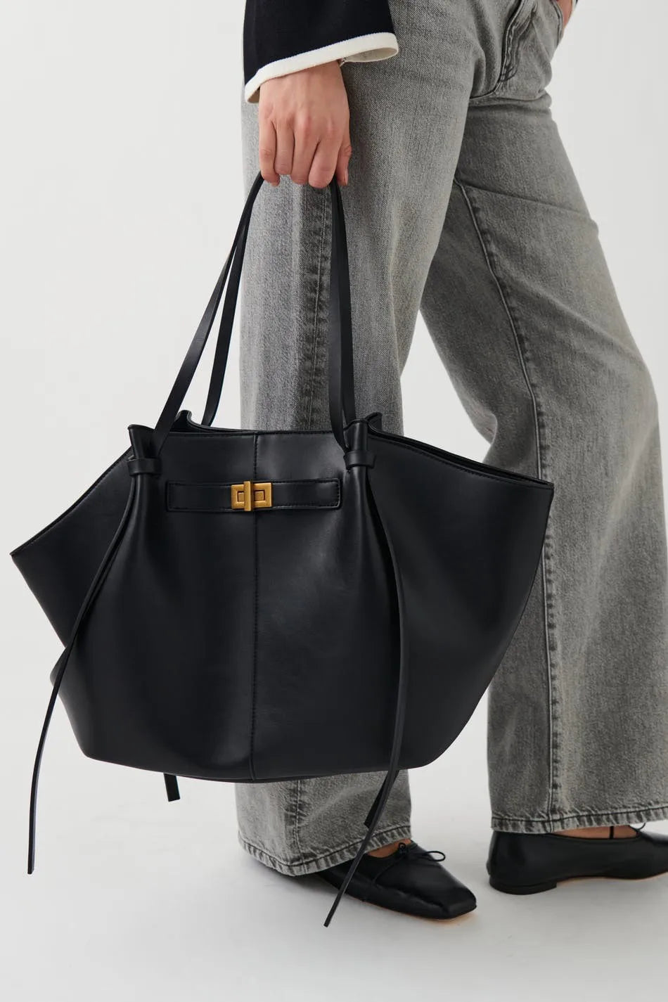 Women's Large Capacity Trapezoid Handbags