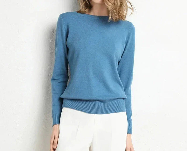 Mode Lumiére™| Essential comfortable wool sweater