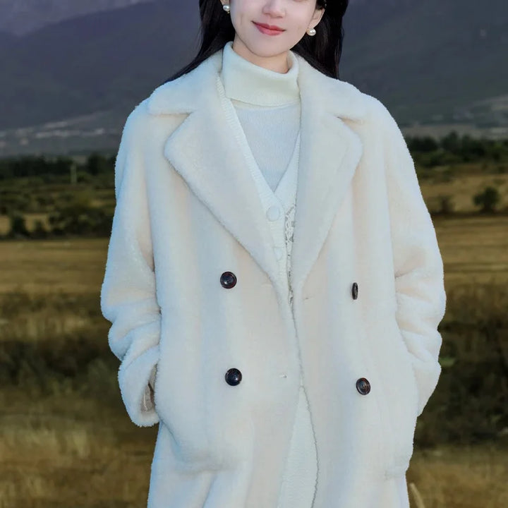 Structured Elegant Coat for a Chic Everyday Women's Style