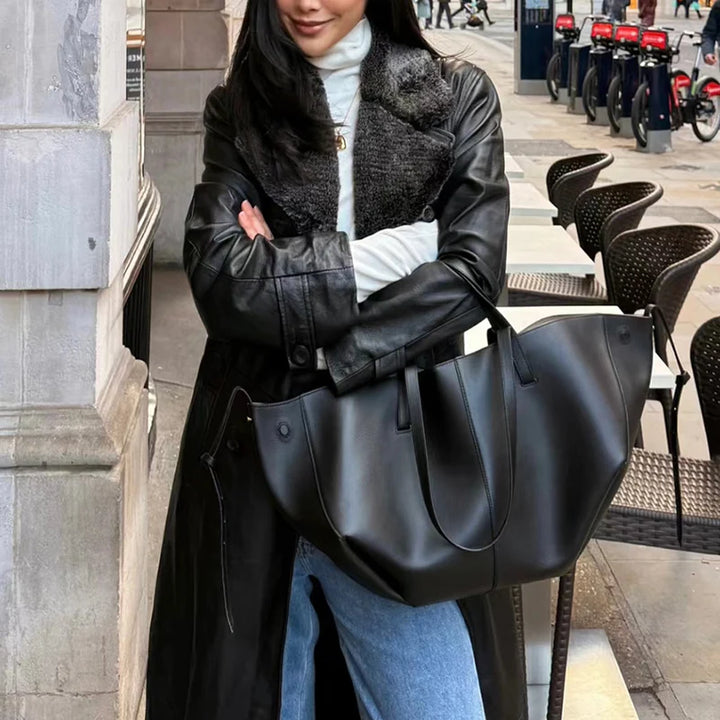 Large Capacity Luxury Portable Wing Bag