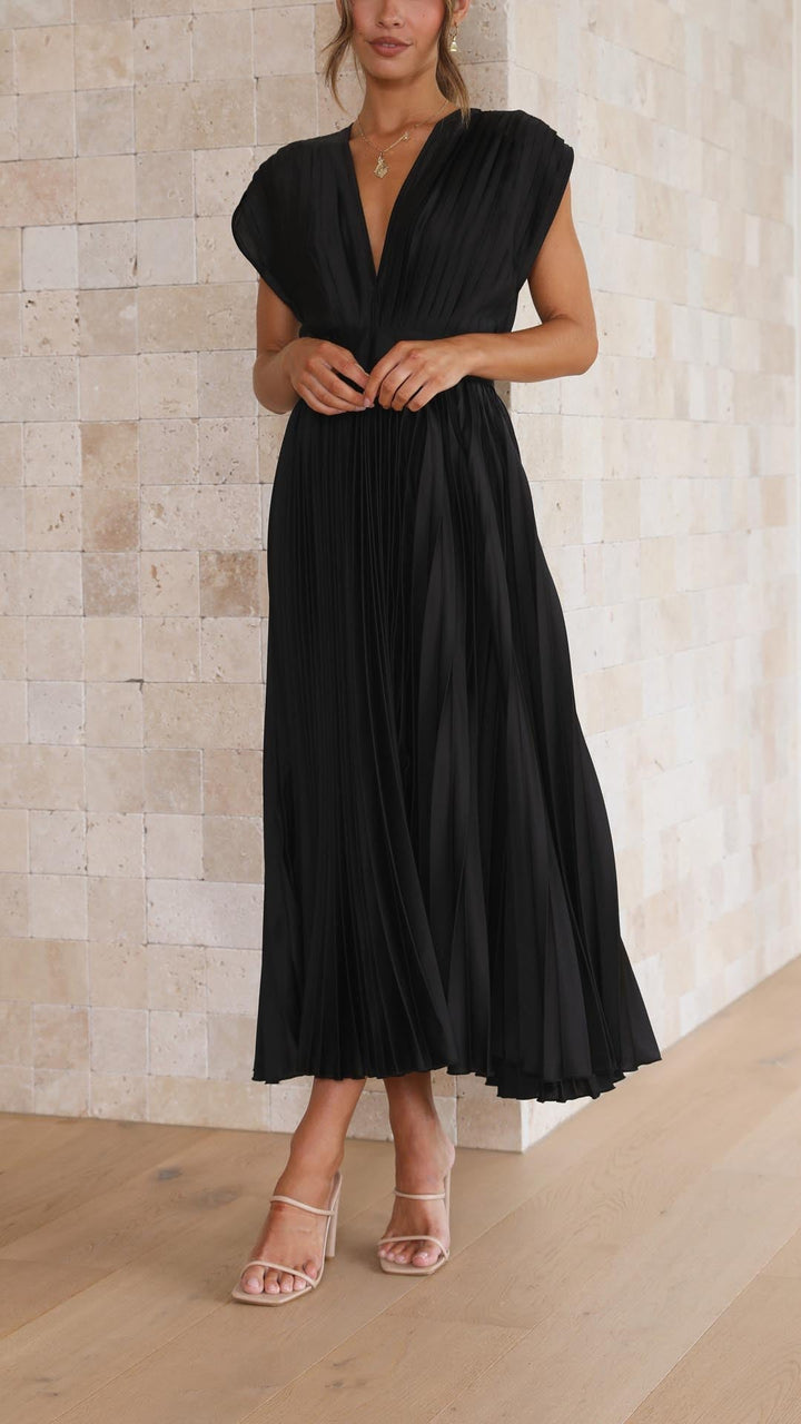 Mode Lumiére™| Elegant Pleated Dress