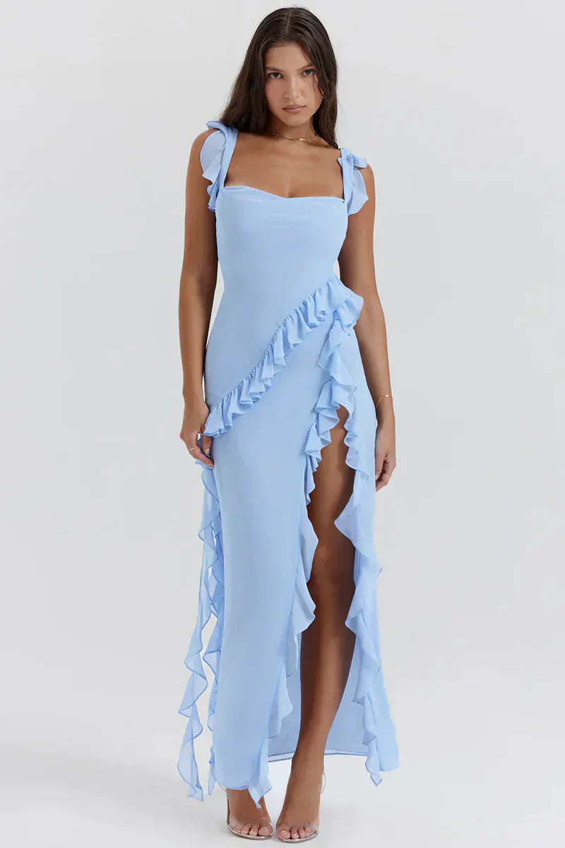 Elegant dress with an open leg