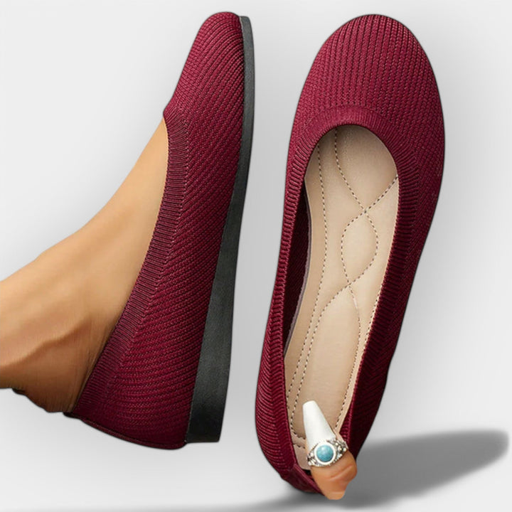 Mode Lumiére™ Simple, elegant sandals