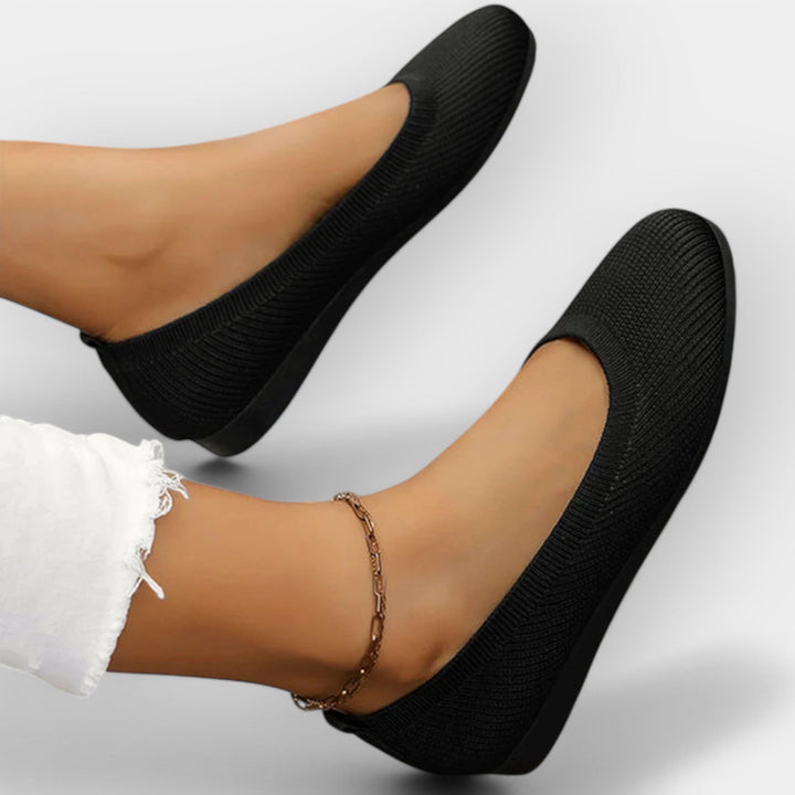Mode Lumiére™ Simple, elegant sandals