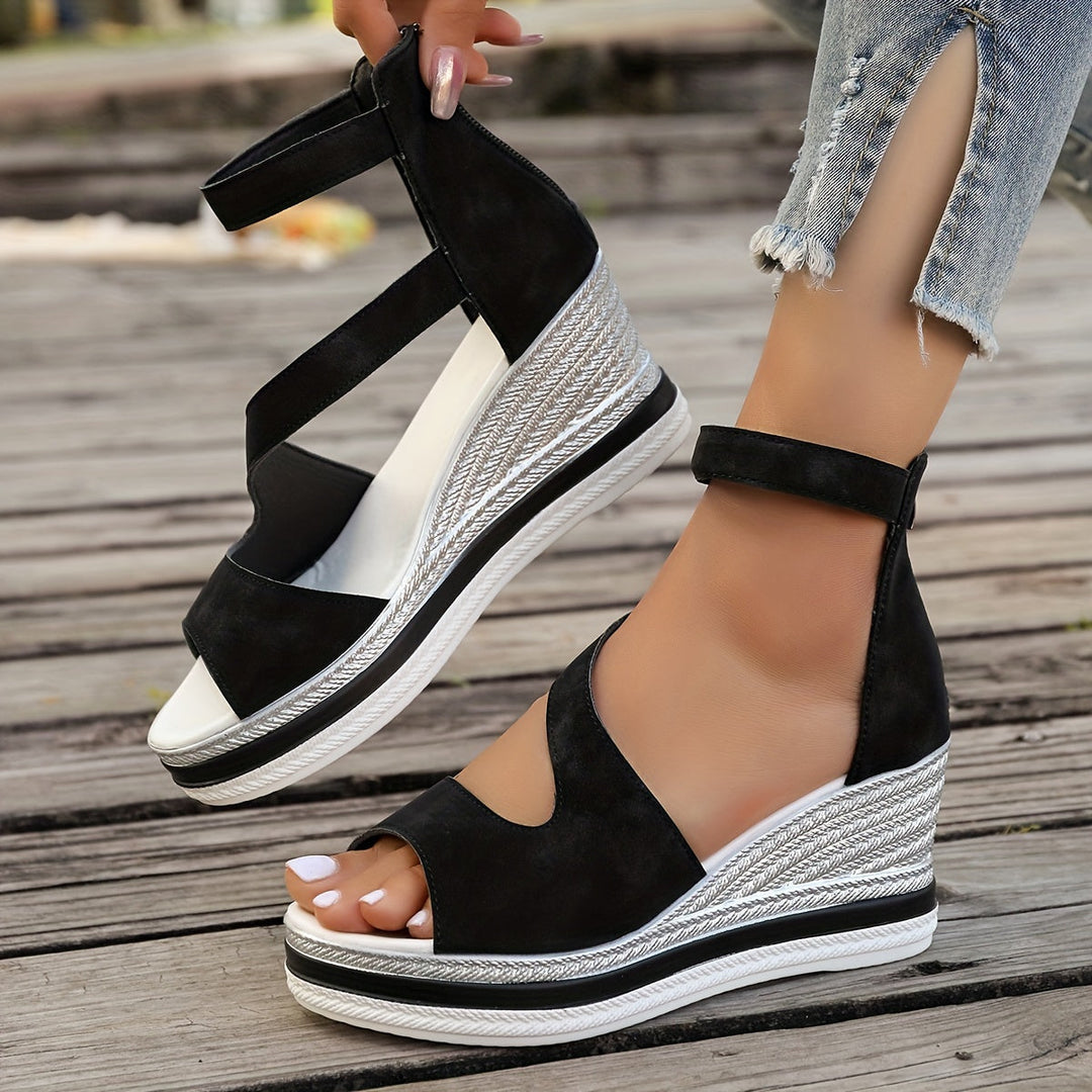 Avelia | Modern Fitted Platform Sandals