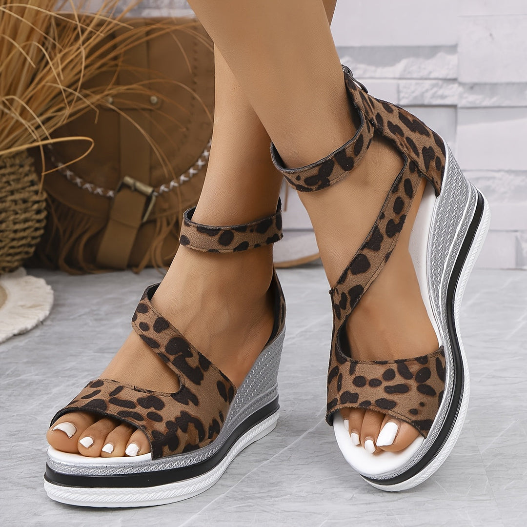 Avelia | Modern Fitted Platform Sandals