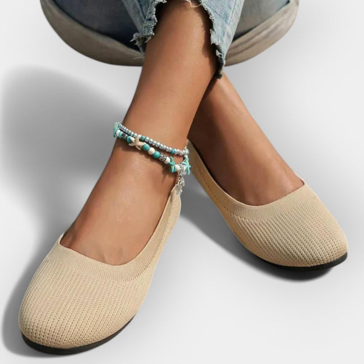Mode Lumiére™ Simple, elegant sandals
