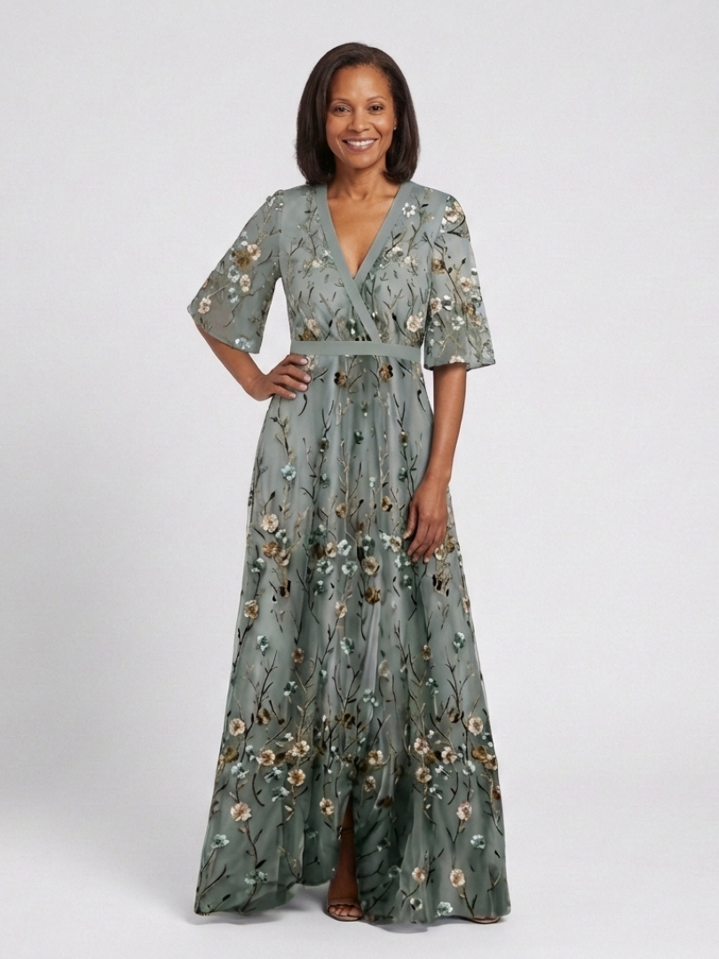 Mode Lumiére™ – V-neck floral maxi dress