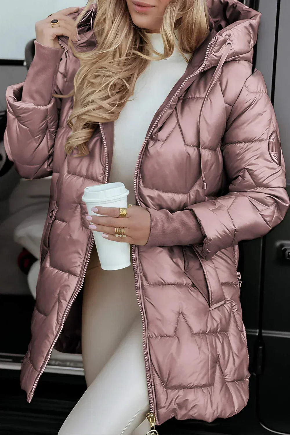 Trendy Winter Coat with Hood and Padding