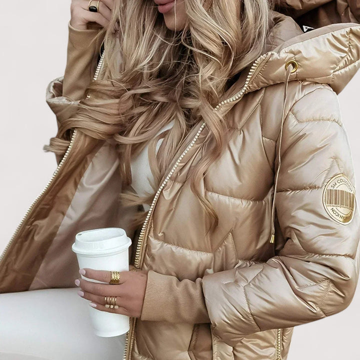 Light Mode | Elegant winter coat