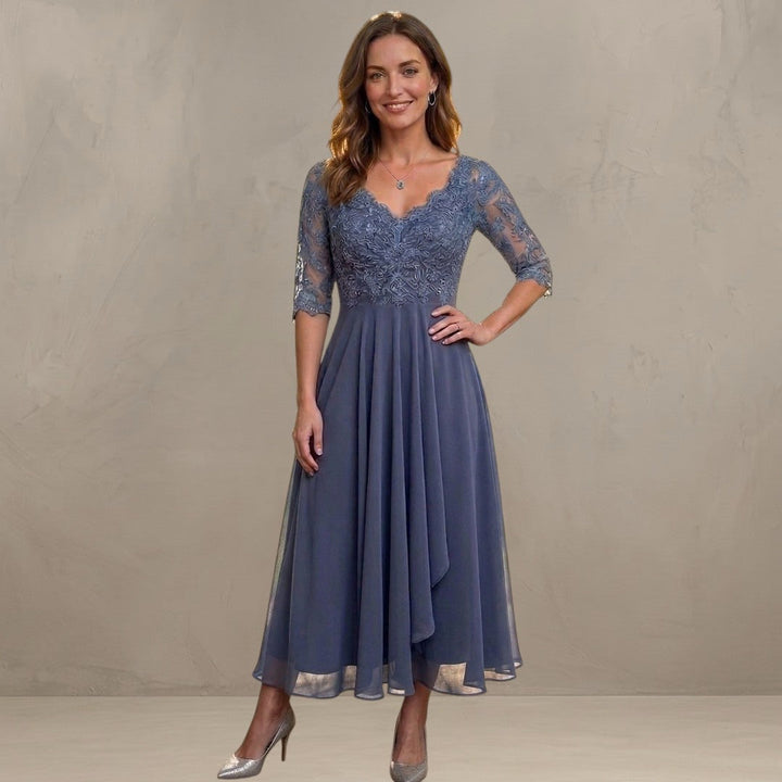 Light Mode | ELEGANT LACE MIDI DRESS