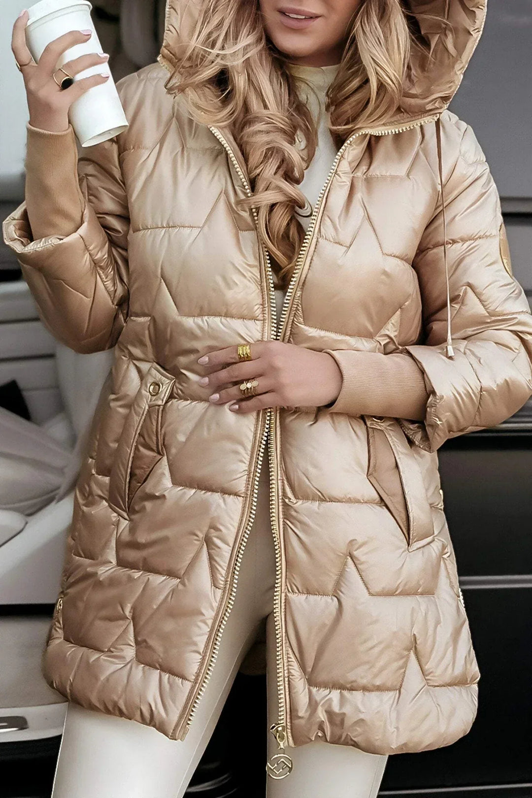 Trendy Winter Coat with Hood and Padding