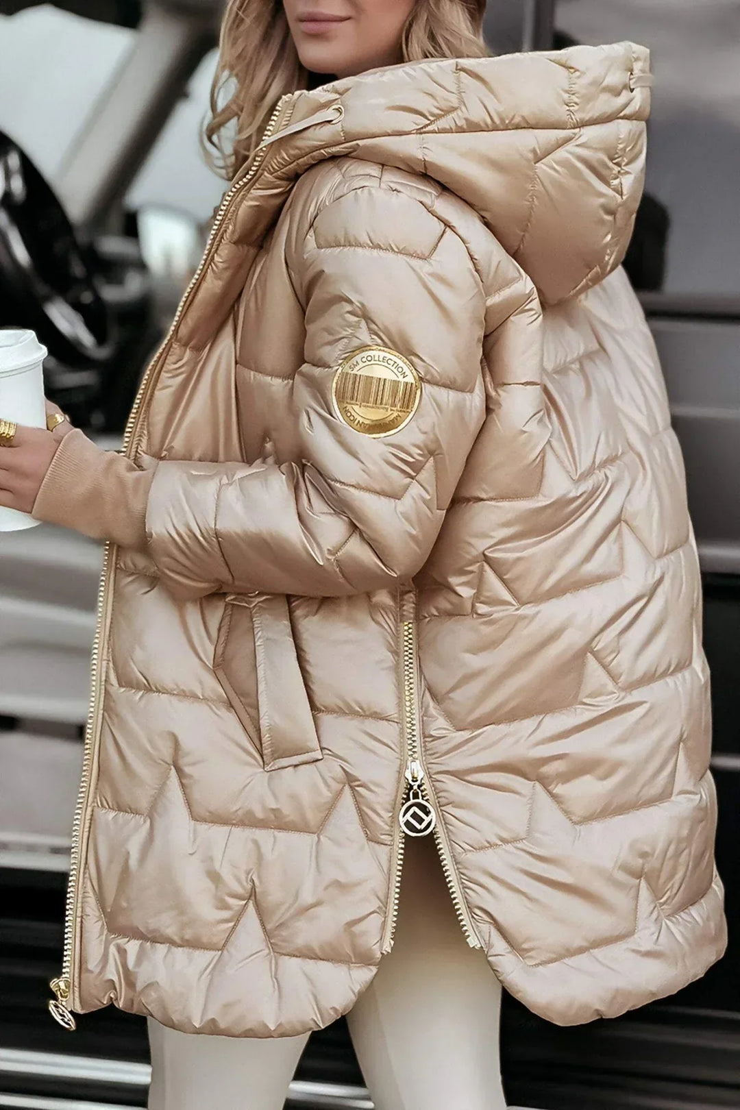 Trendy Winter Coat with Hood and Padding