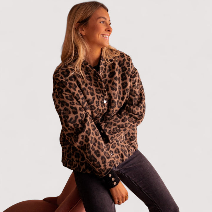 Light mode| Trendy leopard print jacket