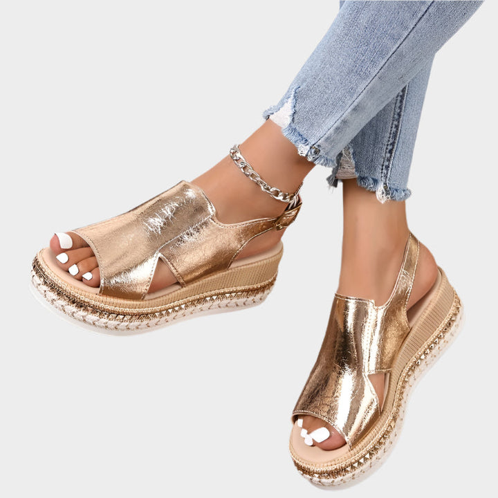 Mode Lumiére™ Anatomical Platform Sandals