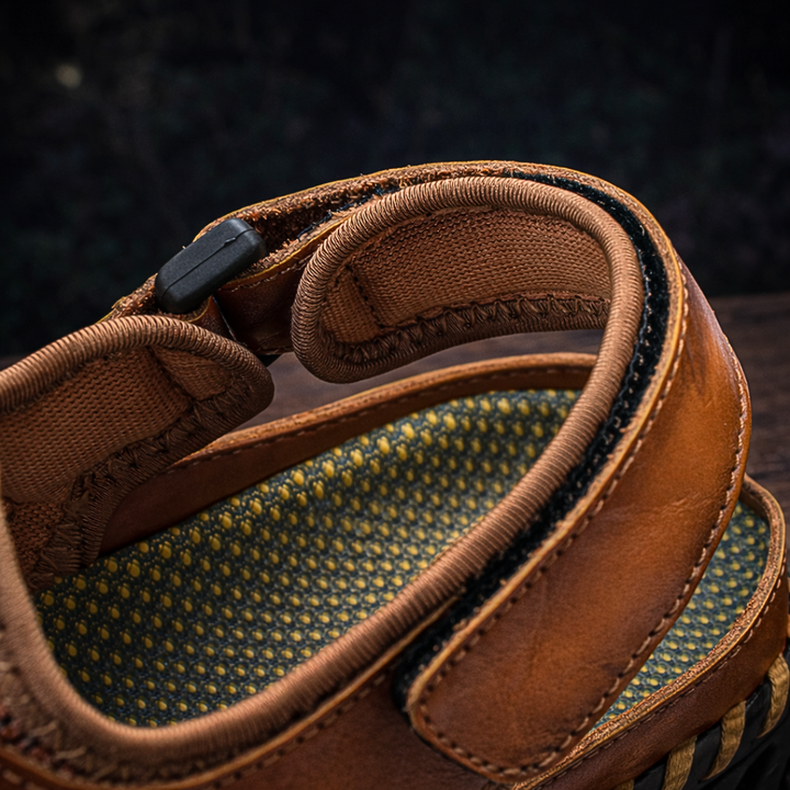 Mode Lumiére™ | Outdoor Sandals