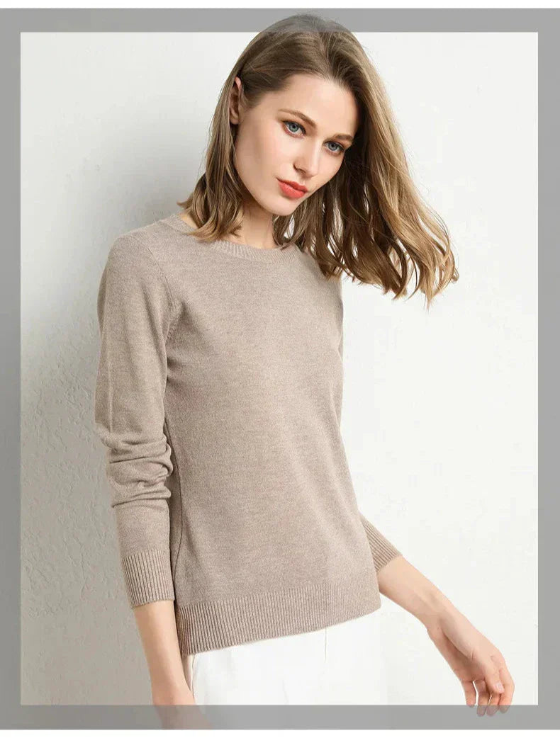 Mode Lumiére™| Essential comfortable wool sweater