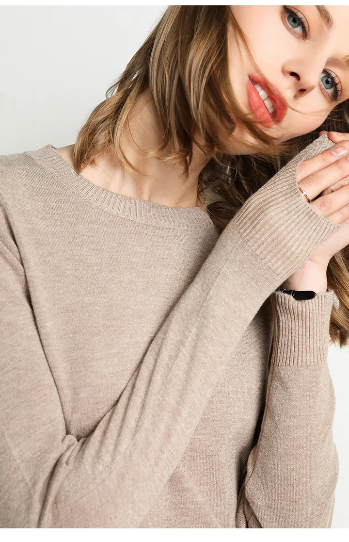 Mode Lumiére™| Essential comfortable wool sweater