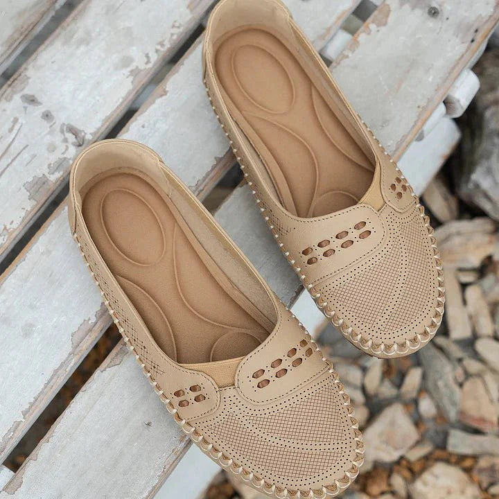 Renée | Perforated Loafer with Memory Foam Sole