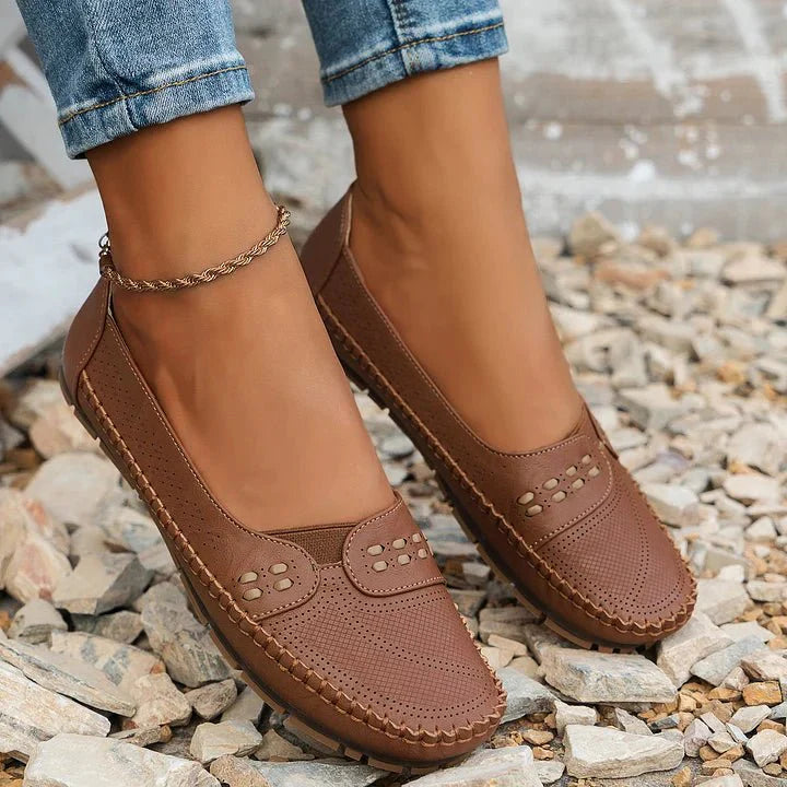 Renée | Perforated Loafer with Memory Foam Sole