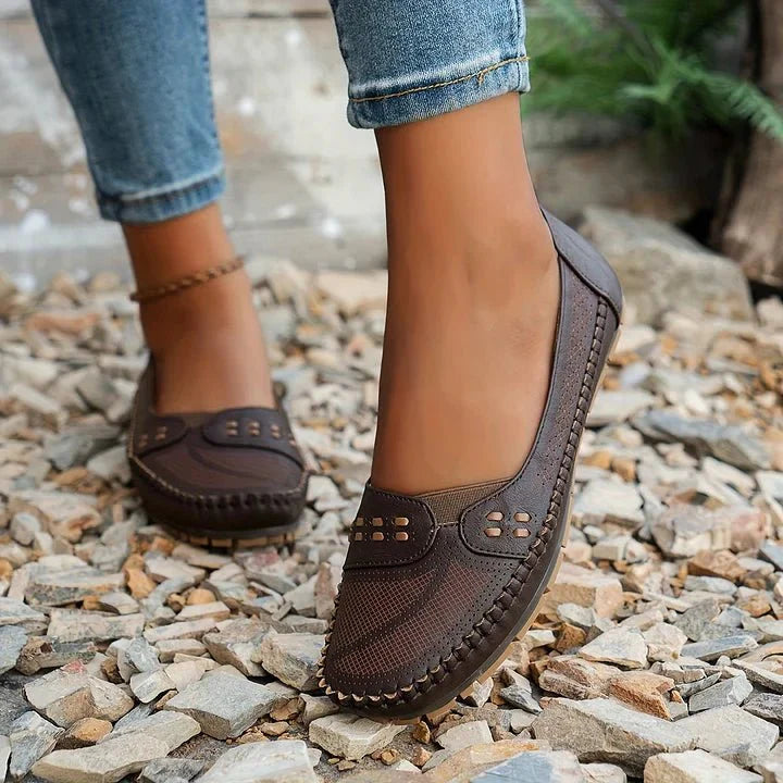 Renée | Perforated Loafer with Memory Foam Sole
