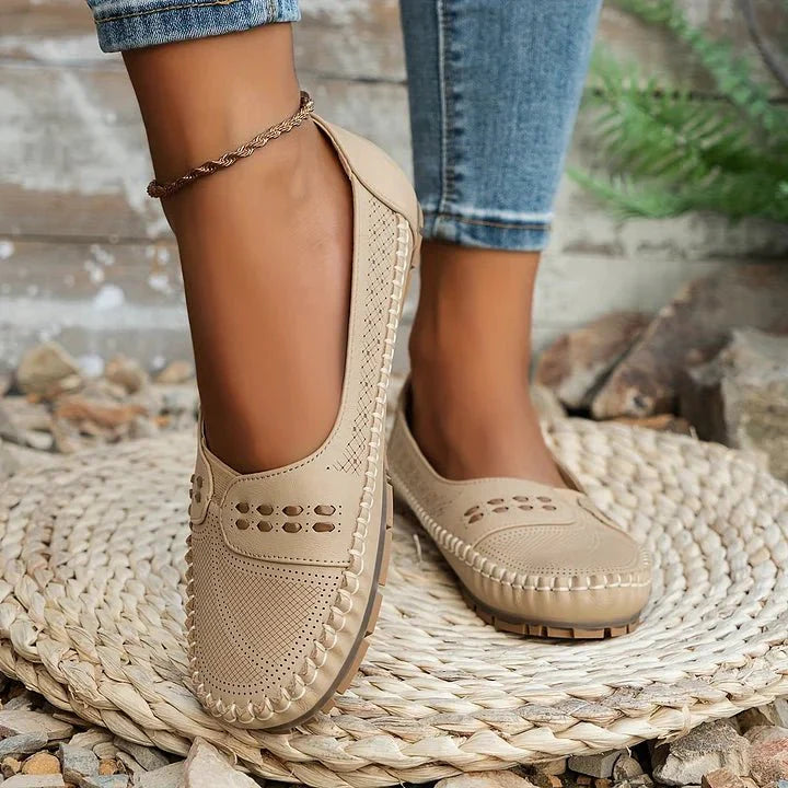 Renée | Perforated Loafer with Memory Foam Sole
